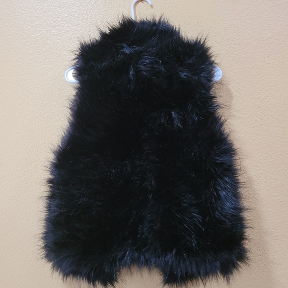 GBG G by Guess faux fur vest - Picture 6 of 6